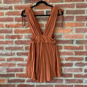Plunge neckline dresss